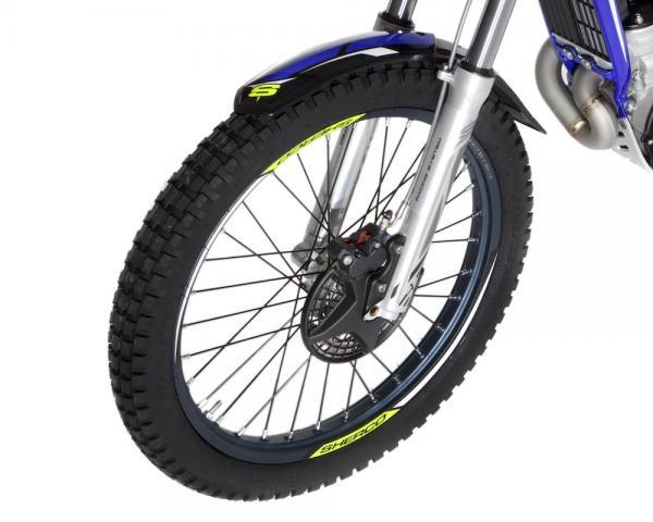 Banjo Bolt M8X1.0 with M5 Valve