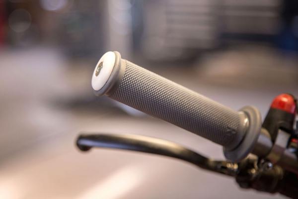 HANDLEBAR ENDS RACE PAIR