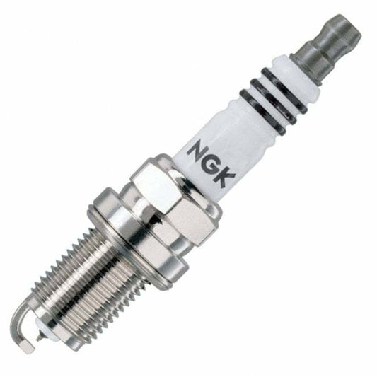 CR7EB Beta 4T spark plug