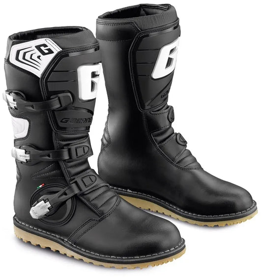 Pro-Tech Black Trials Boots